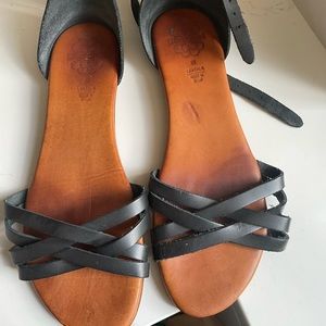 Spanish leather flat sandals, women’s, size 9